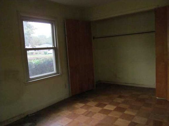 5th image of 2551 Airwood Dr