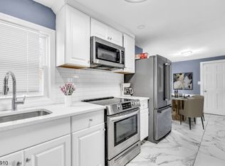 40 Main St, Glen Gardner Boro, NJ 08826