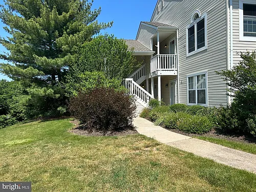 10024 Beacon Hill Dr Photo 1
