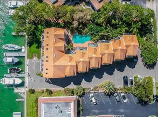 325 Island Way APT 109, Clearwater, FL 33767