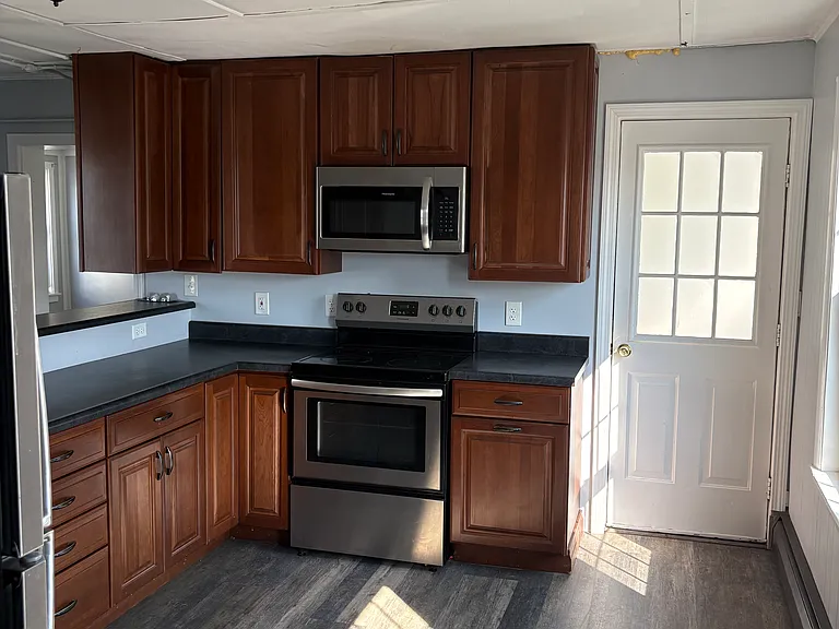 84 Pike St #3 — Photo 3