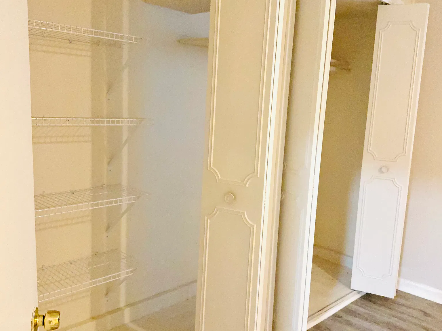 2 bed, 890 sqft, $1,700 — Photo 3