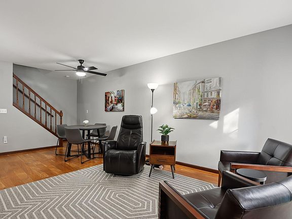3rd image of 1830 Donegal Dr APT 9