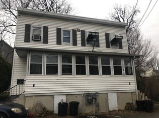 2 Glencoe Ave, Catonsville, MD 21228