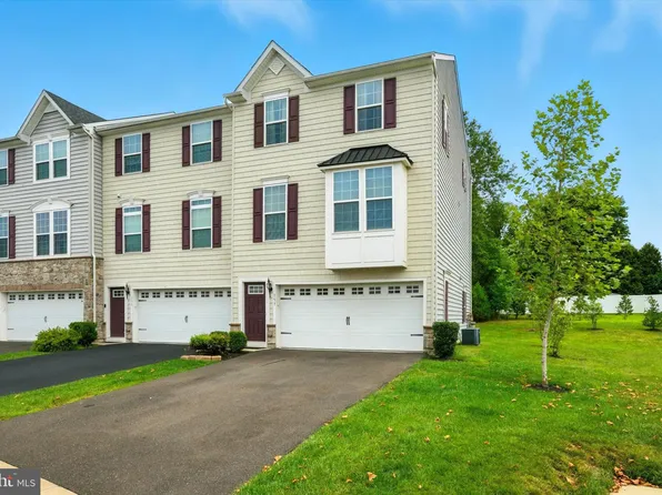 157 Arbor Blvd, Perkasie, PA 18944