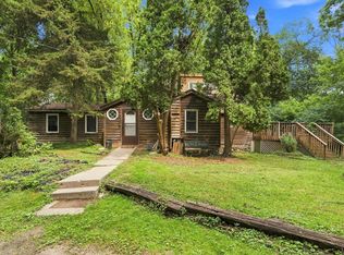 15320 Highwood Dr, Minnetonka, MN 55345