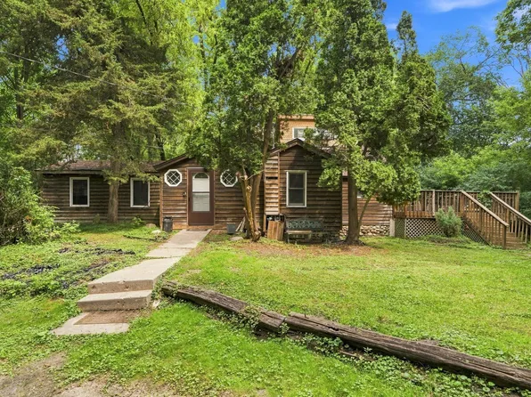 Highwood Dr, Minnetonka, MN 55345