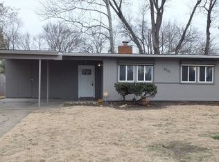 3737 SW 38th St, Topeka, KS 66610