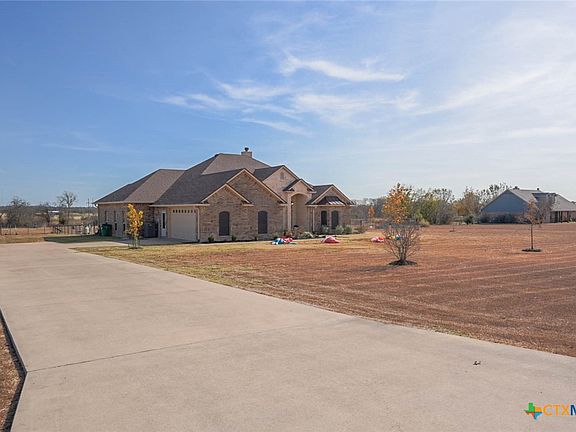 4th image of 304 Hatter Dr