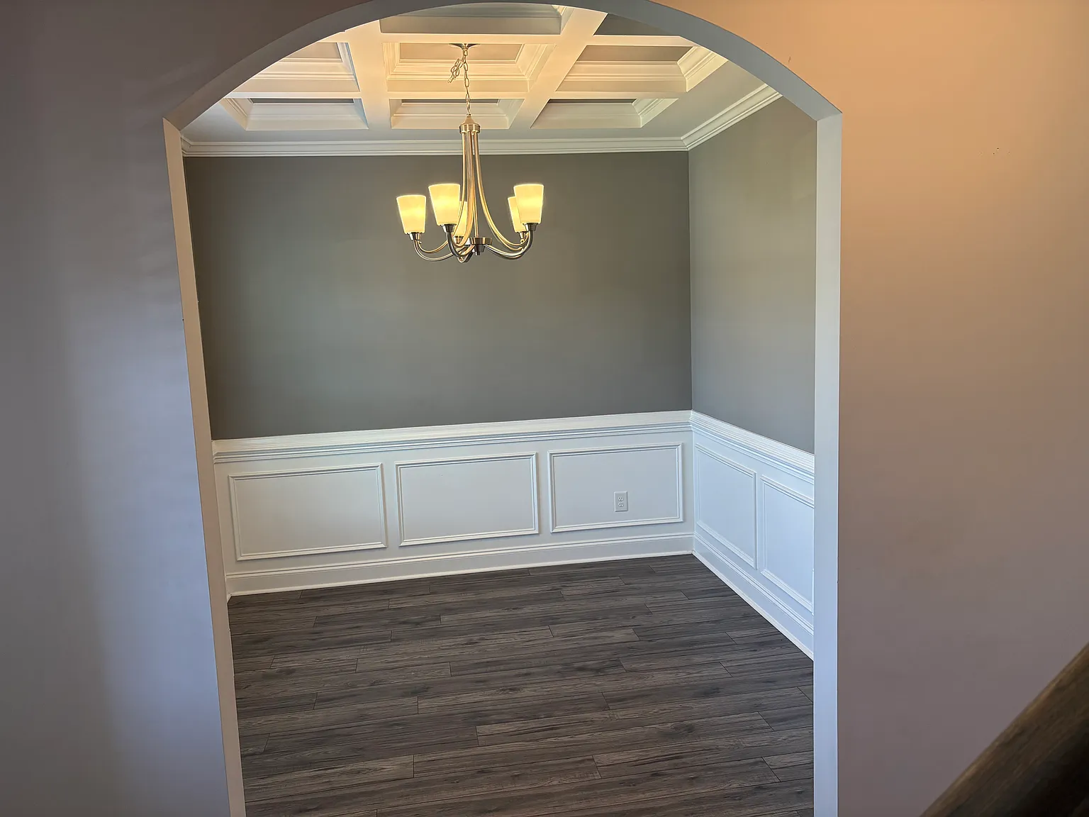 4 bed, 2.5 bath, 2100 sqft, $2,200 — Photo 4