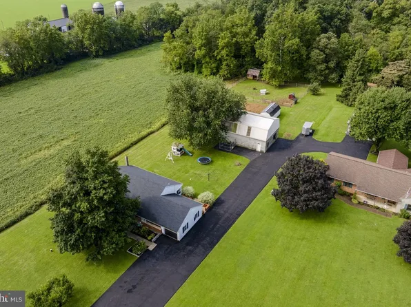 162 Bridgeville Rd, East Earl, PA 17519