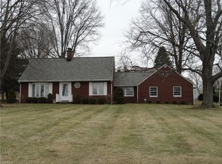 1420 Chatham Ave NE, North Canton, OH 44720