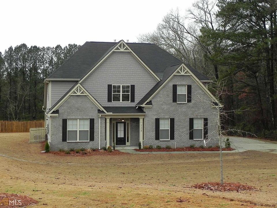 1st image of 124 Standford Dr #7