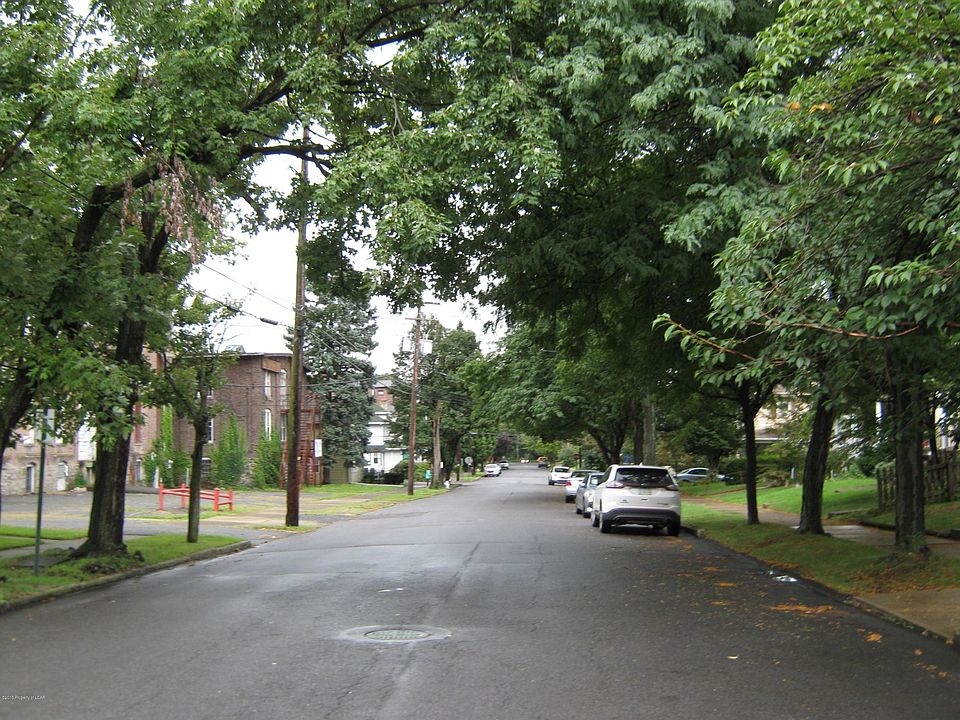 Delaware Ave