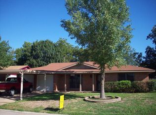 808 Michelle Dr, Everman, TX 76140