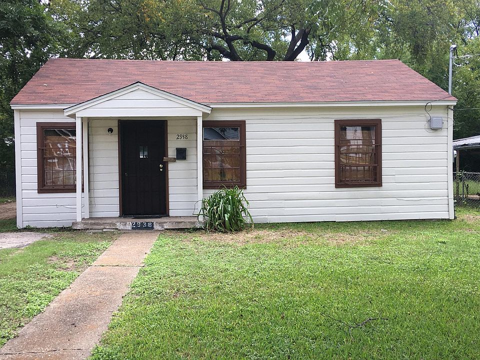 Front of home, new roof, new elec. meter box
