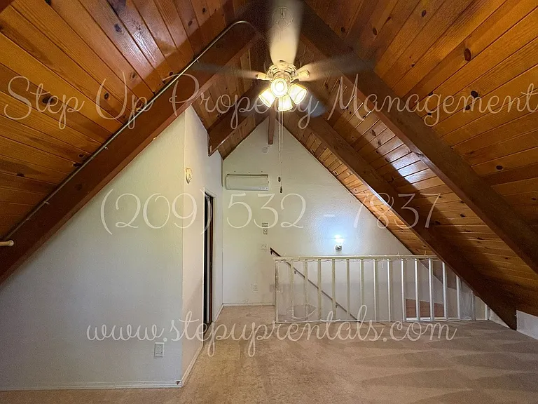 22400 Broken Bough Ln — Photo 13
