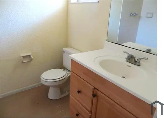 3700 Riverside Dr — Photo 12