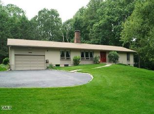 154 E Rocks Rd, Norwalk, CT 06851