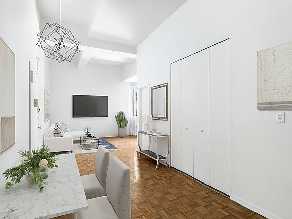 4th image of 310 E 46th St APT 14W