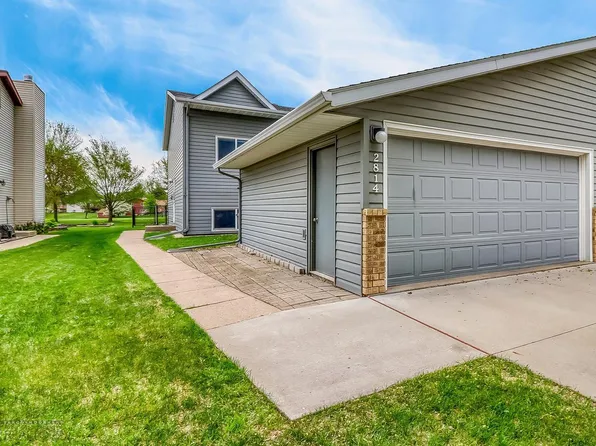 2814 26th Street Cir S, Moorhead, MN 56560