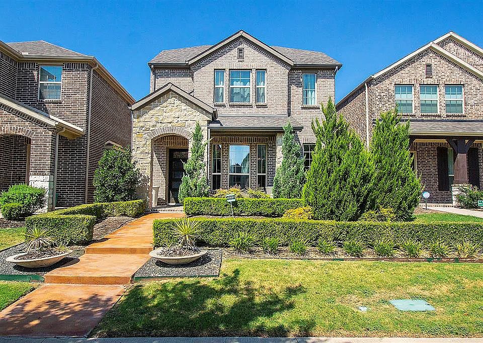 1st image of 1027 Kennedy Dr