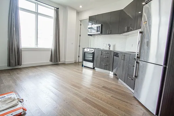 Rented by Lofts and Flats LLC | media 25