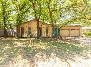 2808 Bent Tree Ln, Arlington, TX 76016