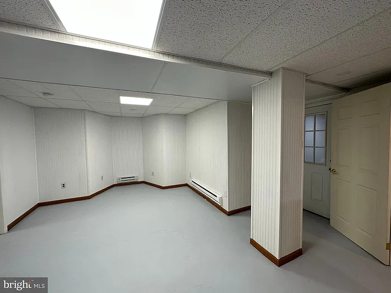 111 King St #BS — Photo 16