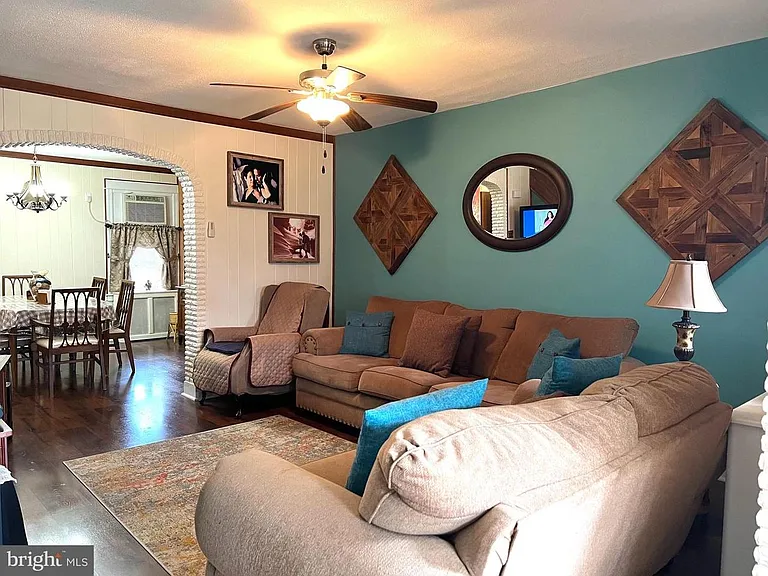 3531 Sheffield Ave — Photo 12