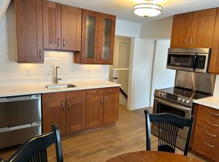 42 Irving St FLOOR 3, Medford, MA 02155