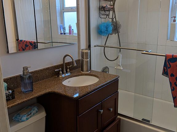 4th image of 6007 Candlewood St