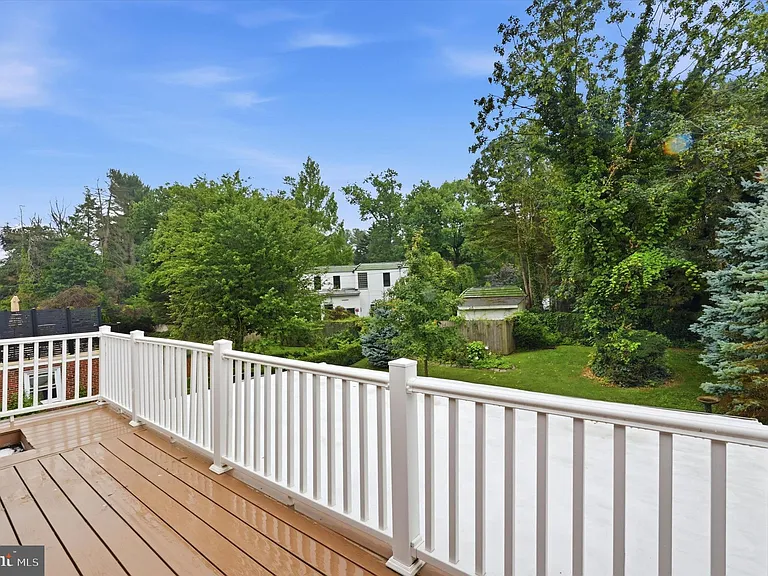6908 City Ave — Photo 14