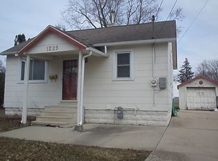 1229 Lyon Ave, Waterloo, IA 50702