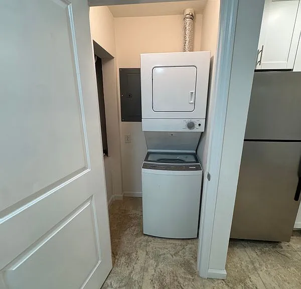 1202 La Brad Ln — Photo 4