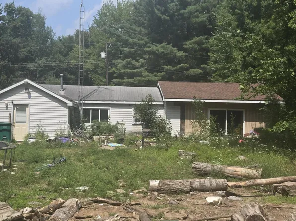 317 Oak St, Gladwin, MI 48624