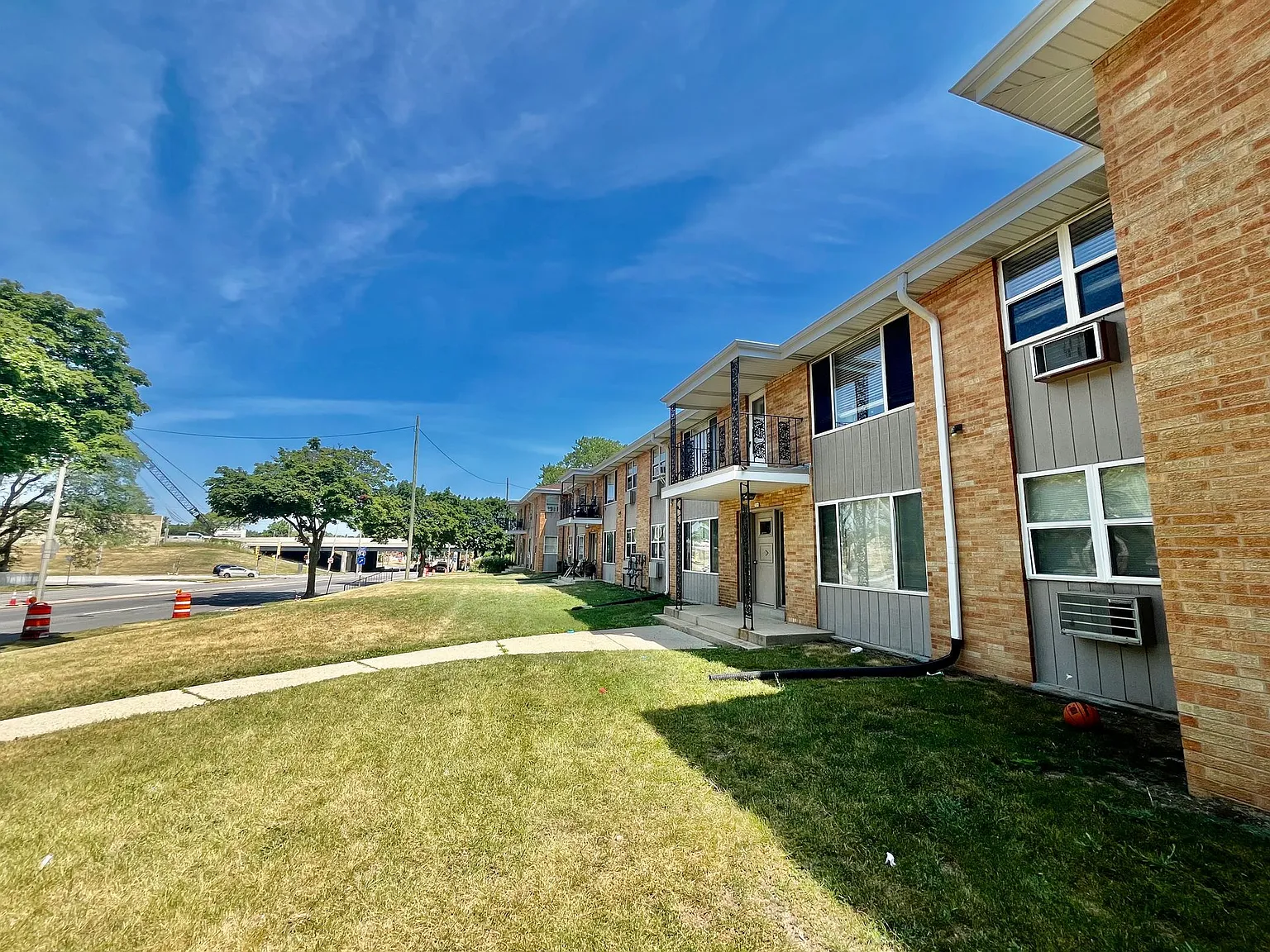 308 S 70th Street — Photo 1