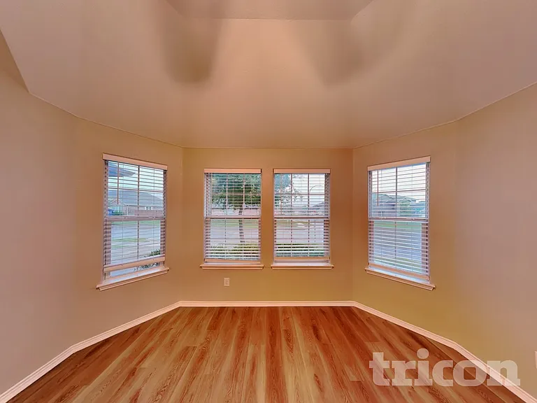 5401 Creek Hill Ln — Photo 5