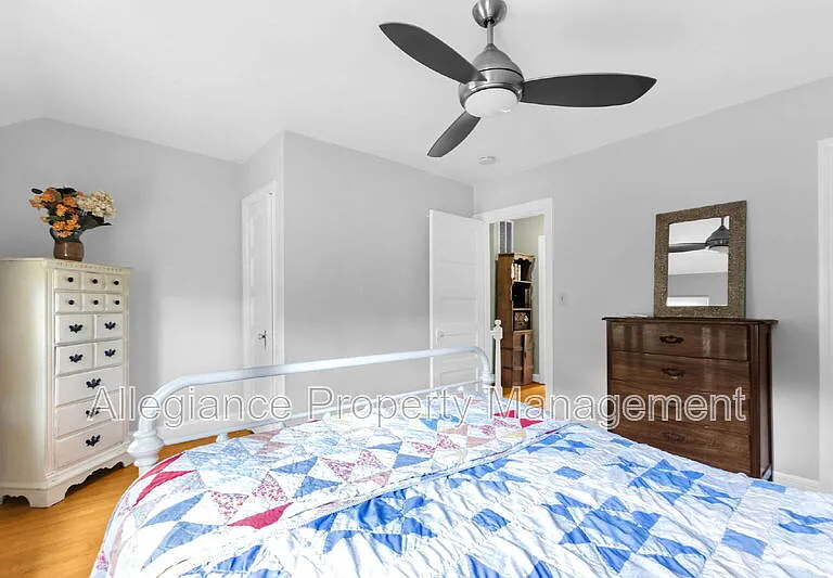 525 E Alexandria Ave — Photo 26