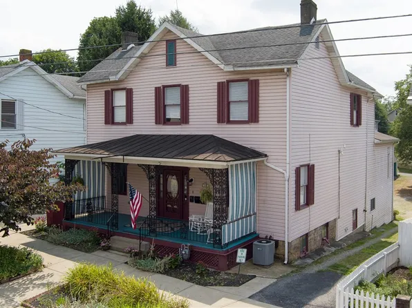 305 E Main St, Ligonier, PA 15658
