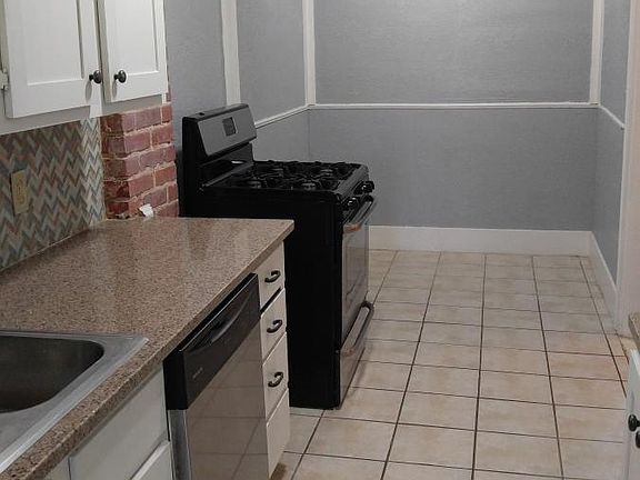 Kitchen With Breakfast Nook