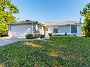 561 Auf Ct NW, Palm Bay, FL 32907