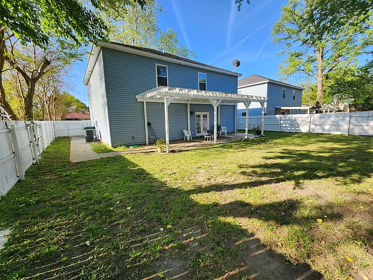 232 Woodview Ave — Photo 29