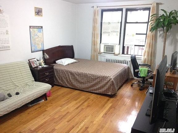 3rd image of 14446 38th Ave APT B2