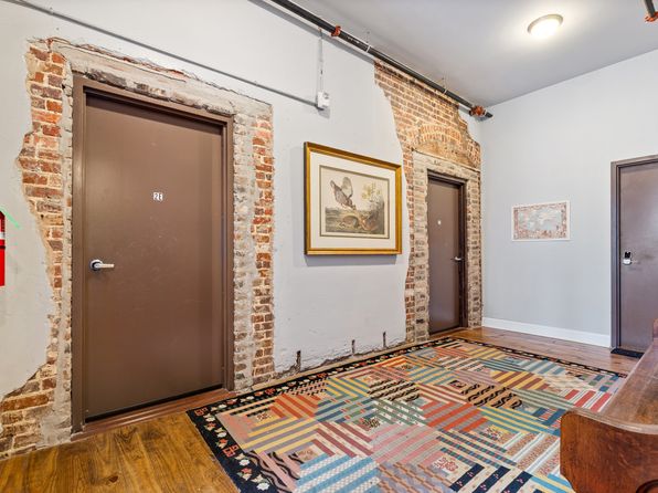 558 Saint Francis St #2E
