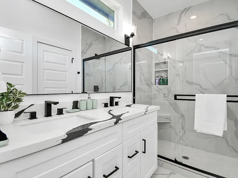 6531 Rosemary Ln #A — Photo 23