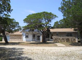 111 Hi Line Dr, Ingram, TX 78025