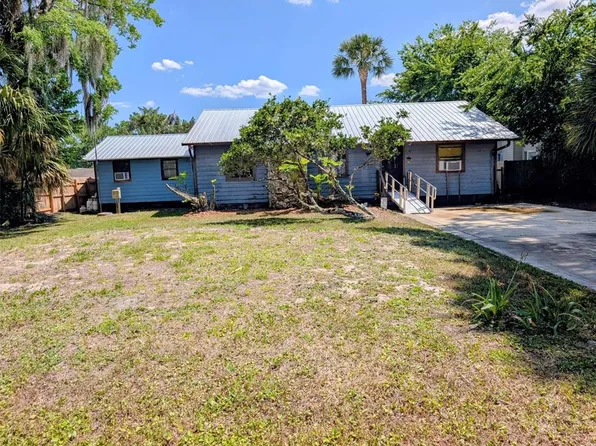 24514 Bonnett Rd, Astor, FL 32102