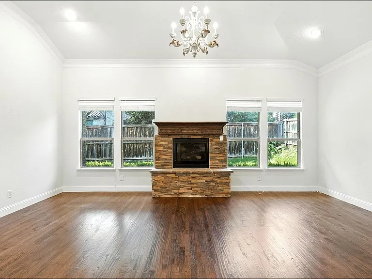 1733 Adalina Dr — Photo 22