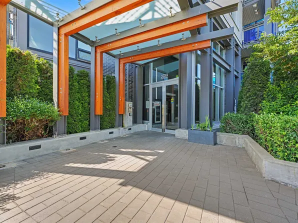 3289 Riverwalk Ave #604, Vancouver, BC V5S 0G2